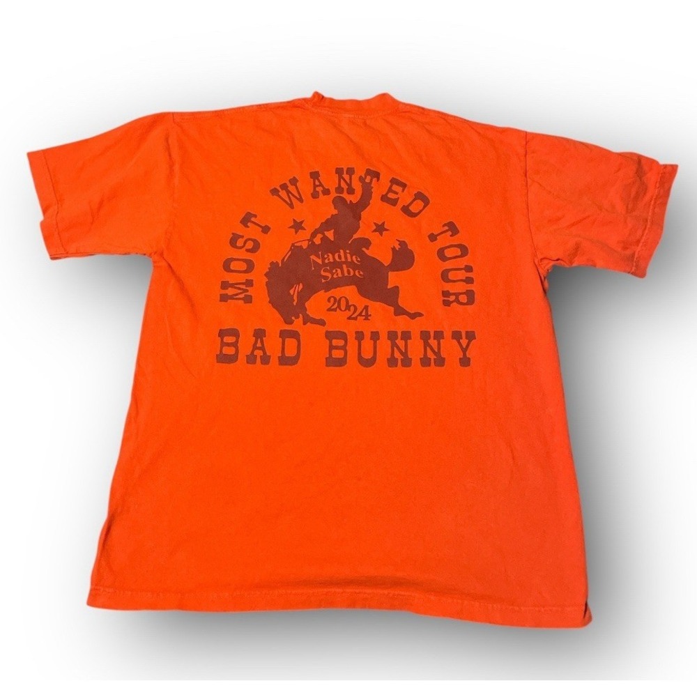 Bad Bunny Shirt Nadie Sabe Most Wanted Tour 2024 Rap Tee Sz Large Orange 22"x27"